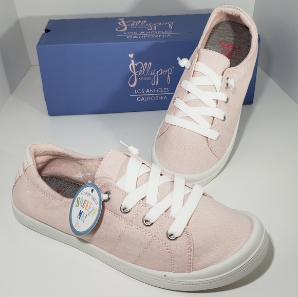 Jellypop Shoes - NIB JellyPop Soft Pink Canvas Comfort Sneakers 7.5